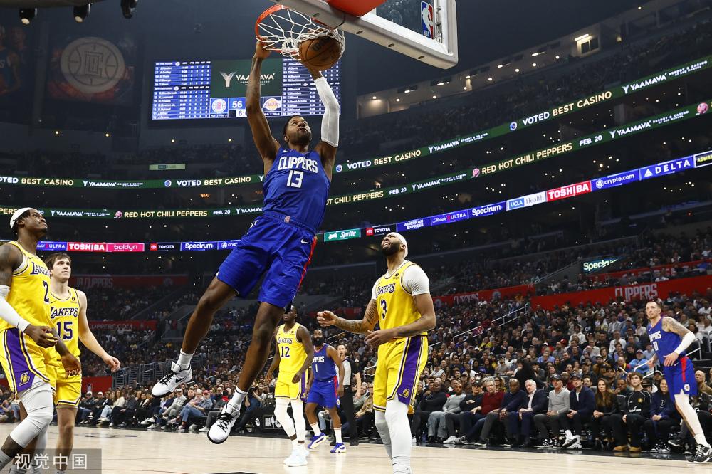 示出了强烈 示出了强烈